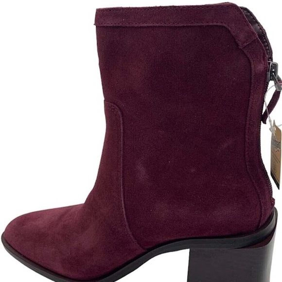 New Vince Camuto Kortimy Water Repellent Suede Mid-Shaft Boots Pull On Berry NIB - Picture 4 of 4